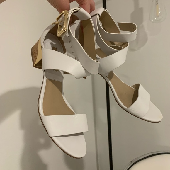 Michael Kors White leather ankle strap sandals - Picture 13 of 13